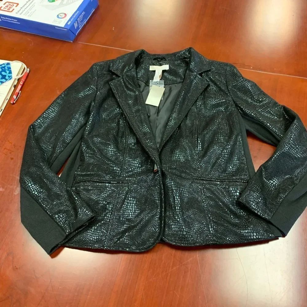 Chico’s Reptile Black Jacket sz 1 or M/8 NWT